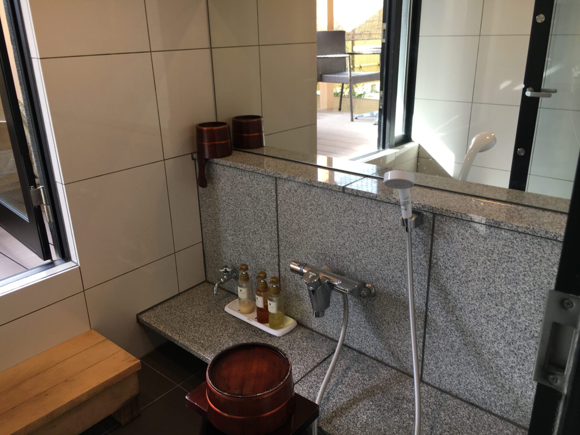 かみのやま温泉 果実の山 あづま屋 露天風呂付客室 Jr.スイート シャワールーム