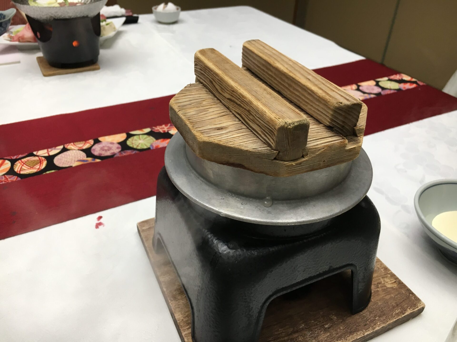 かみのやま温泉 果実の山 あづま屋 つや姫(炊き立て)(2019年当時)