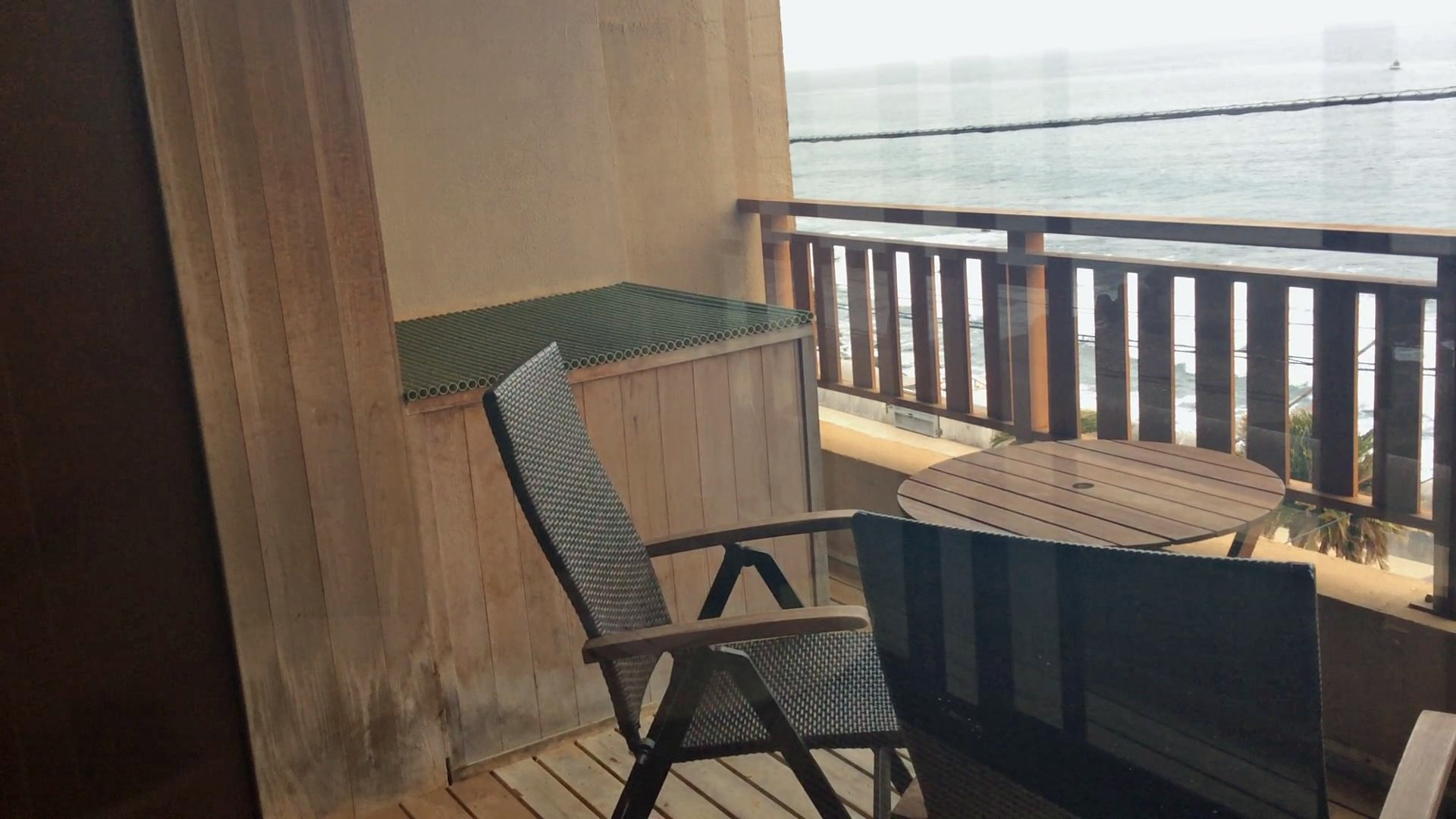 東伊豆町 片瀬温泉 片瀬館「ひいな」さん　特別室　ウッドデッキ