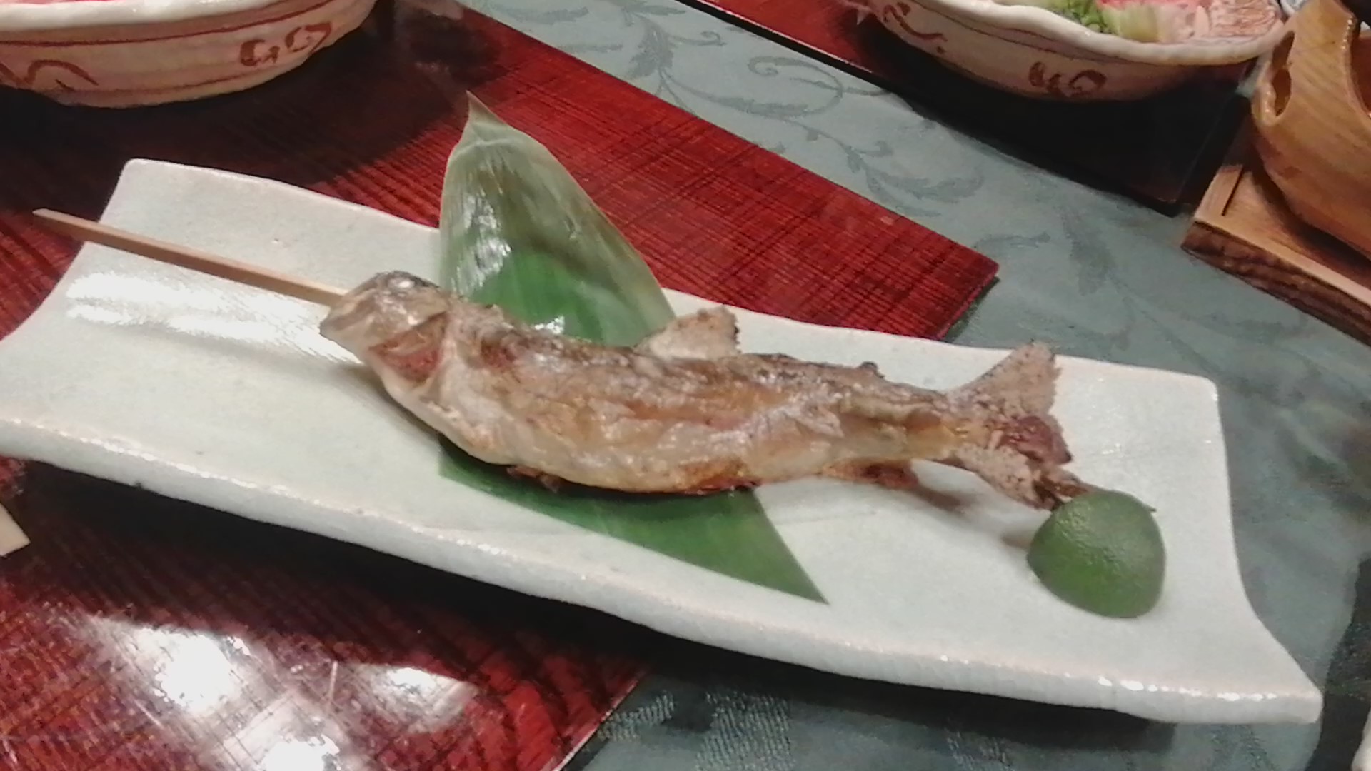 信州長野 上林温泉 湯宿 せきや　夕食　岩魚の塩焼き（2020年2月 当時）