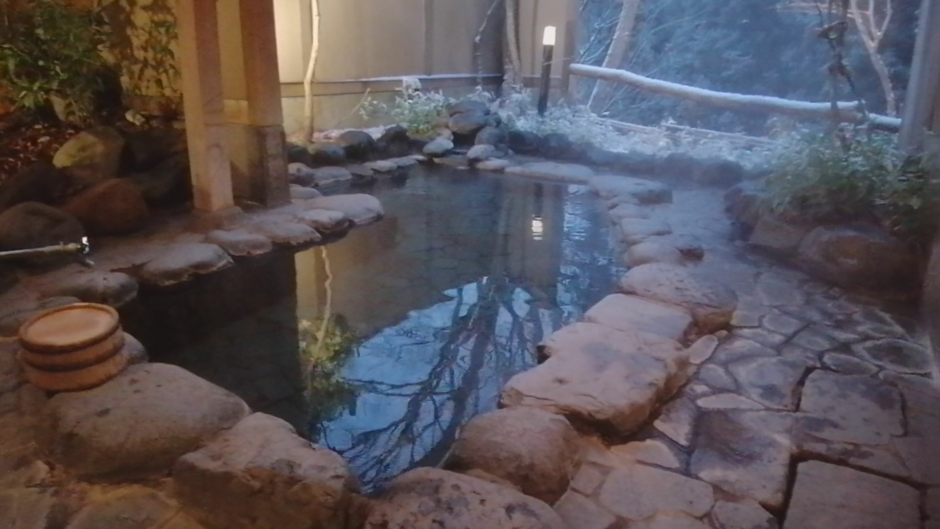 信州長野 上林温泉 湯宿 せきや　貸切露天　楓の湯（2020年2月 当時）