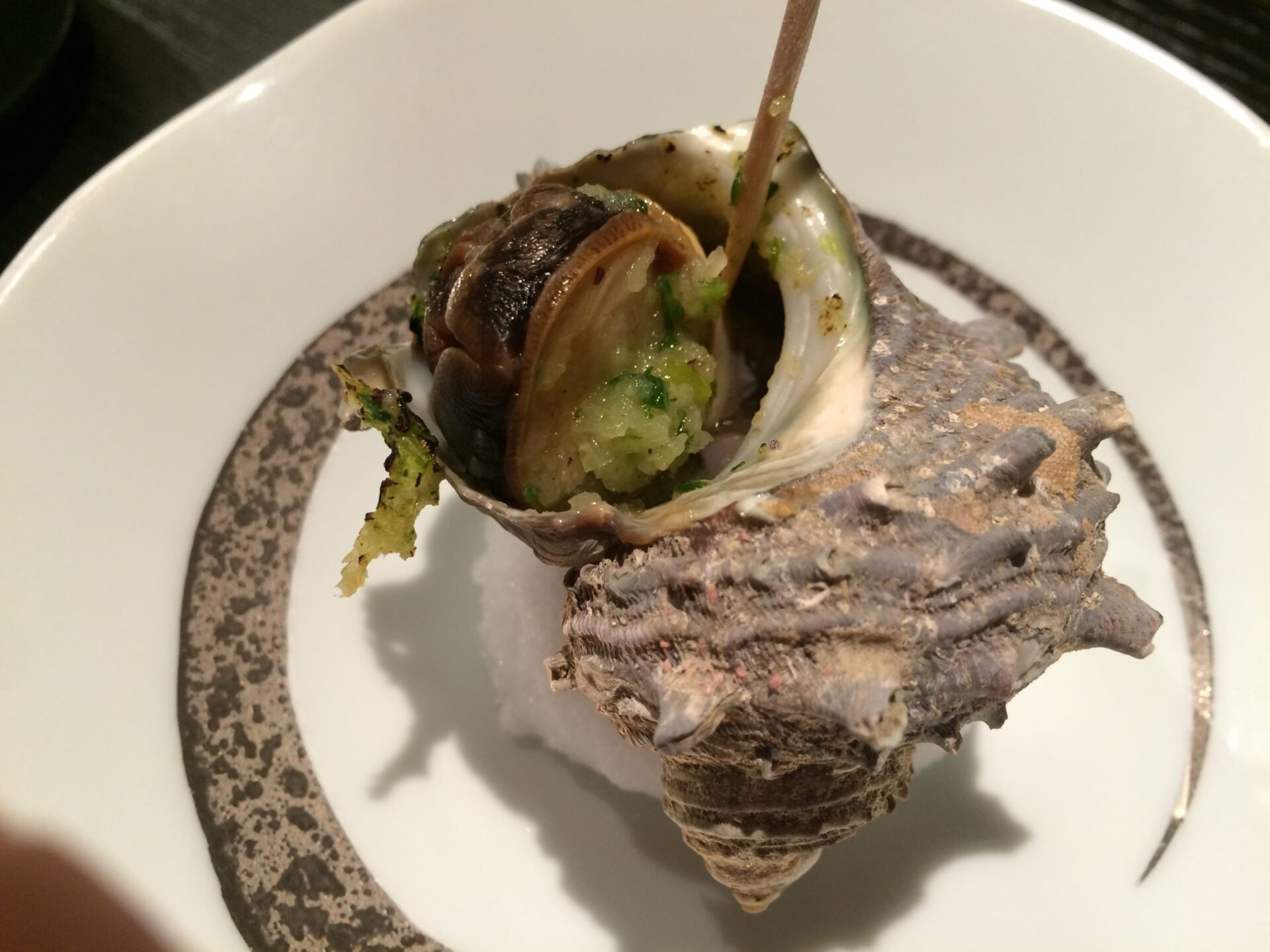 東伊豆町 片瀬温泉 片瀬館「ひいな」さん　特別室　夕食　サザエつぼ焼き