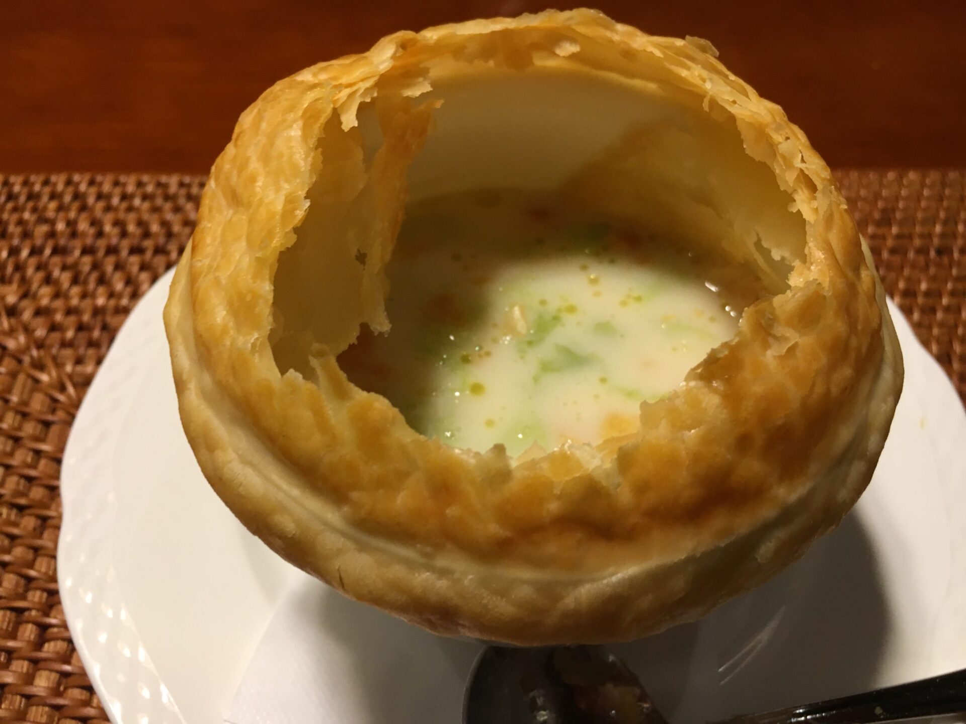 伊勢志摩　磯部わたかの温泉「はいふう」志摩の幸　クラムチャウダー　パイ包み