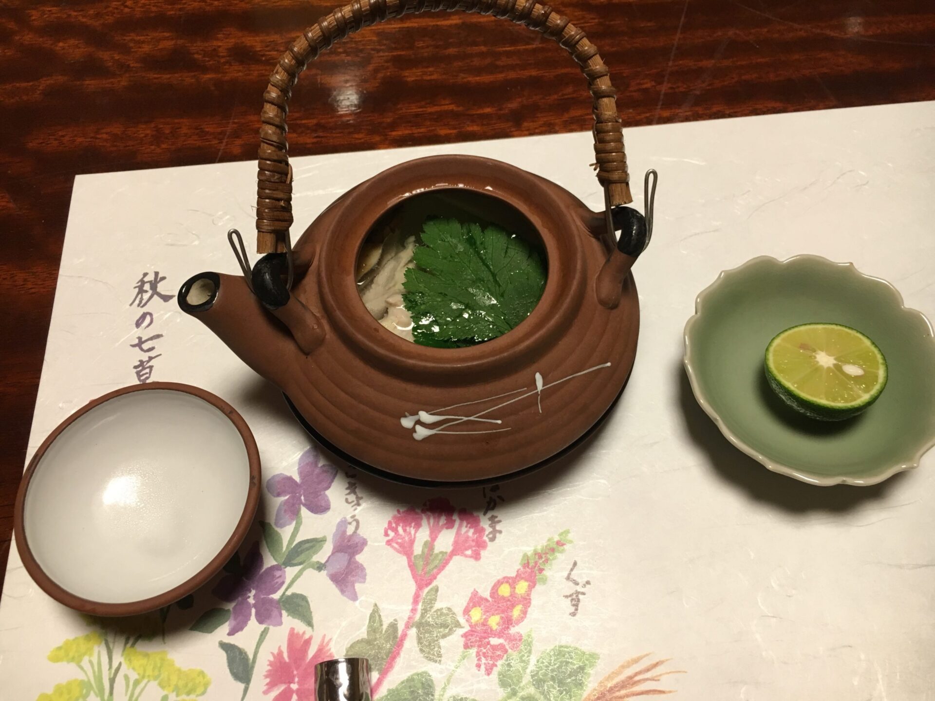 四万温泉 時わすれの宿 佳元 夕食 松茸と赤城鶏の土瓶蒸し(2019年)