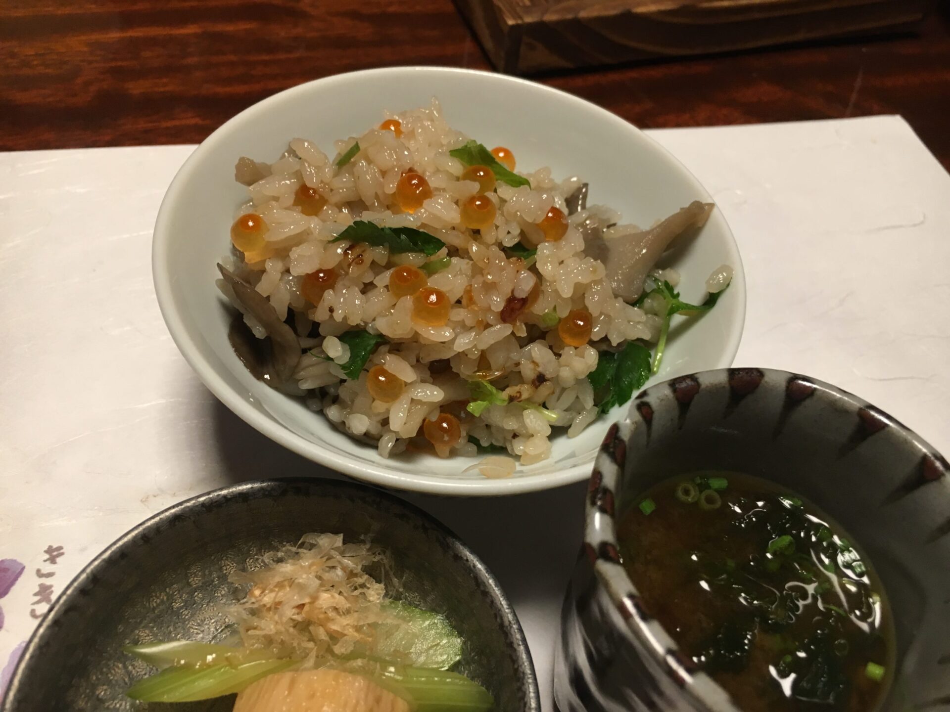 四万温泉 時わすれの宿 佳元 夕食 炊き込みご飯 赤出汁 香物(2019年)