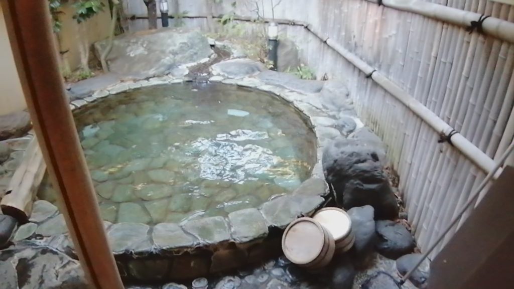 長野 湯宿泉屋善兵衛 露天風呂