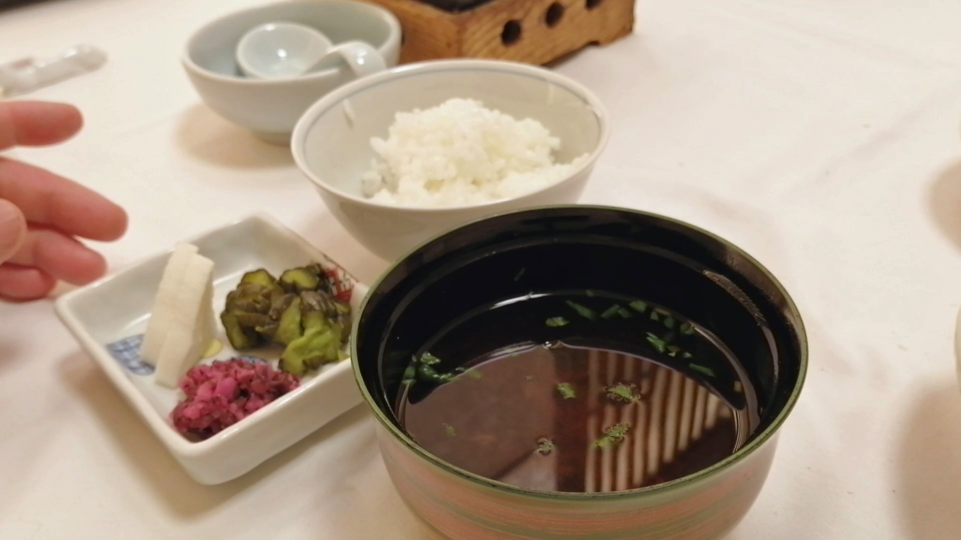 海のホテル いさば 御飯 香の物 赤出汁