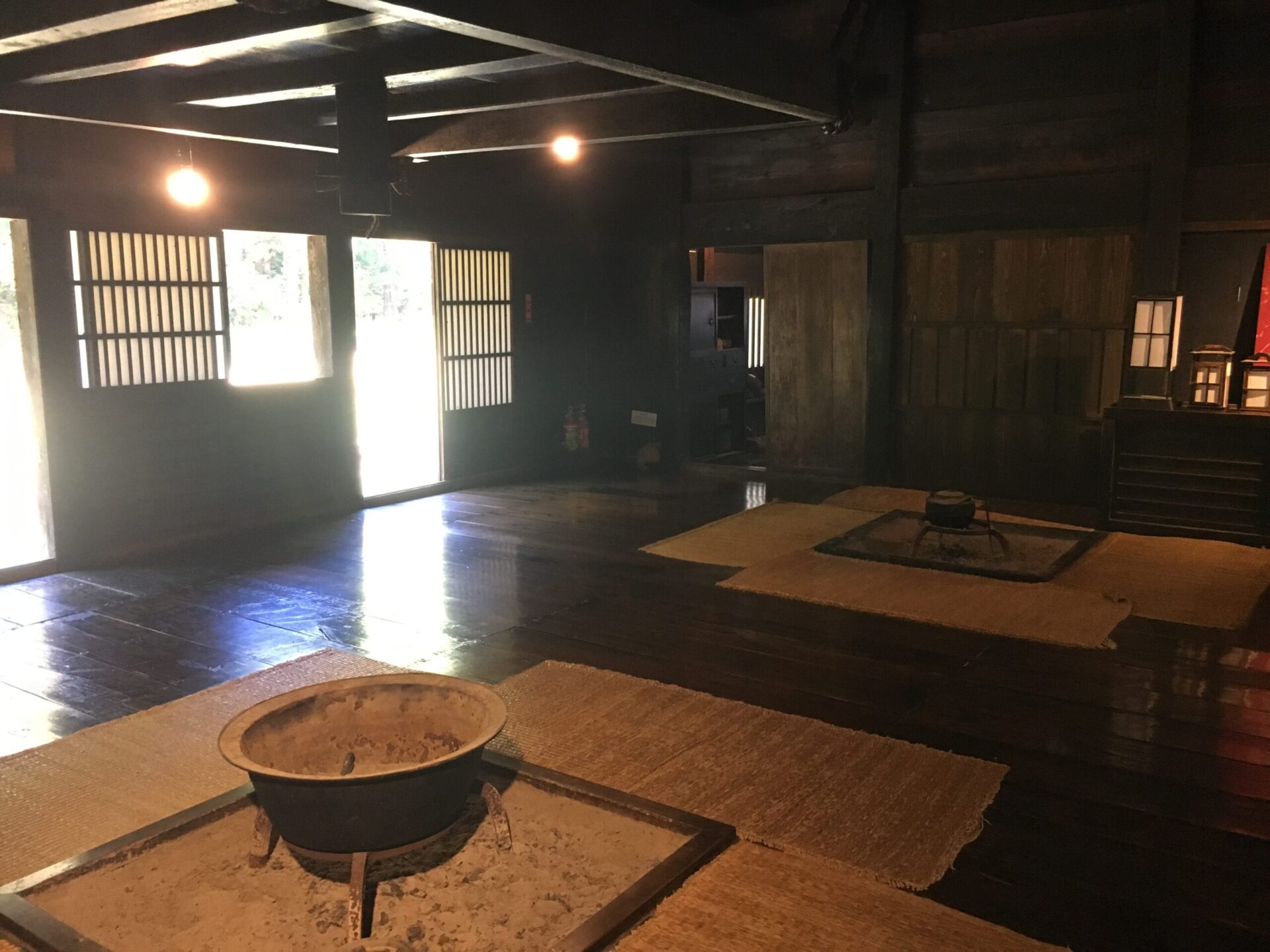 白川郷合掌造り民家園 内部の様子(囲炉裏)