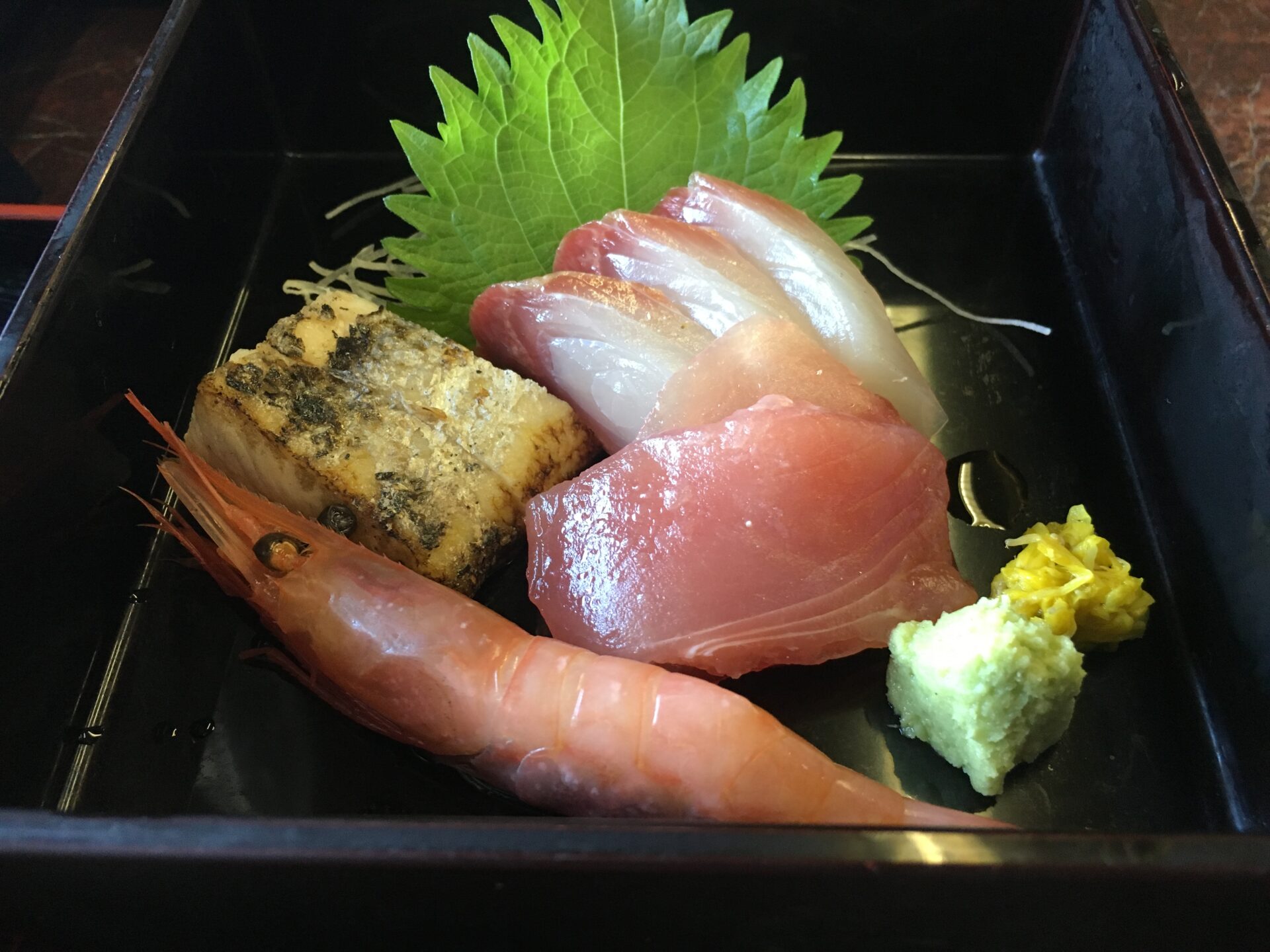 氷見漁港 海寶 朝食 お造り