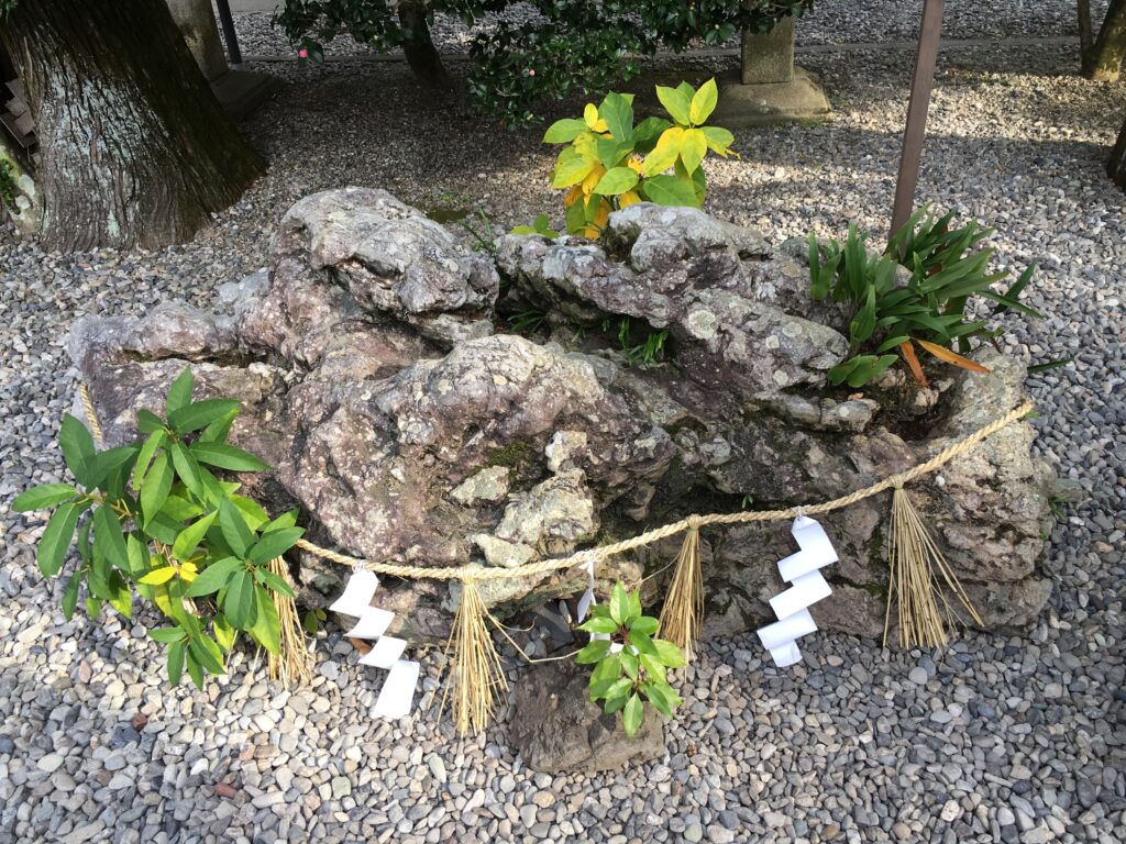 伊勢　猿田彦神社 たから石
