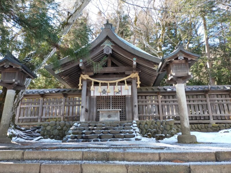 上社 前宮 本殿