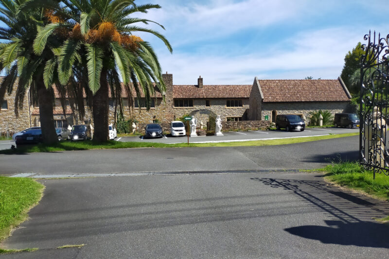 川奈ステンドグラス美術館　駐車場