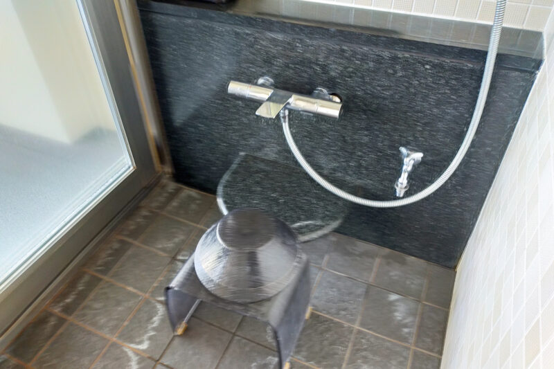 大室の杜 玉翠 蒼空 洗い場