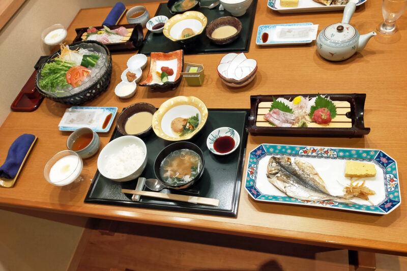 大室の杜 玉翠 朝食 全景