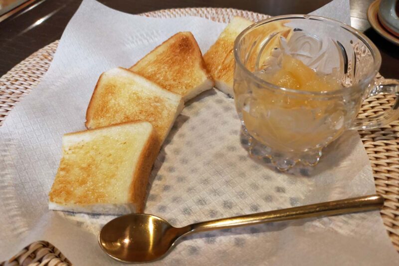 白馬ひふみ　朝食　トースト付き