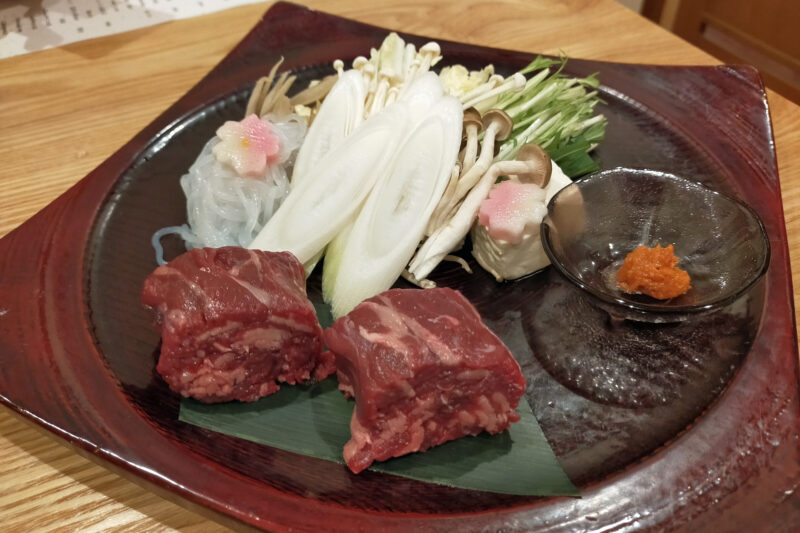 磐梯熱海温泉　守田屋　もみじスイート　夕食　台の物　会津産馬肉　桜鍋