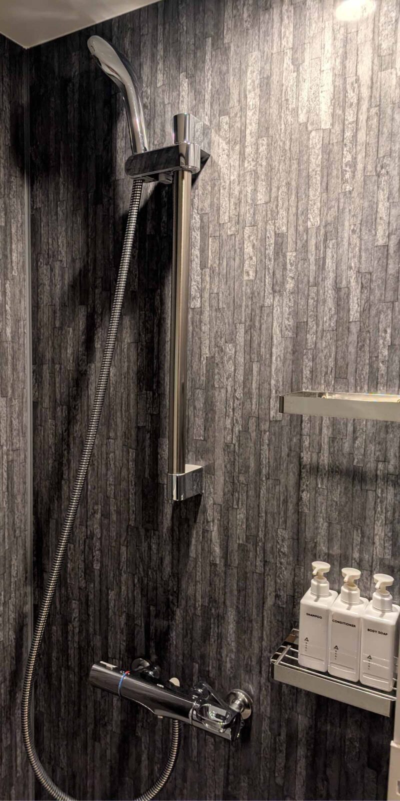 群馬　あらたし　みなかみ　シャワールーム