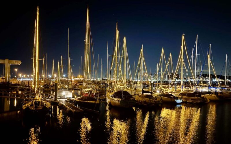 江の島　イルミネーション　ヨットハーバー