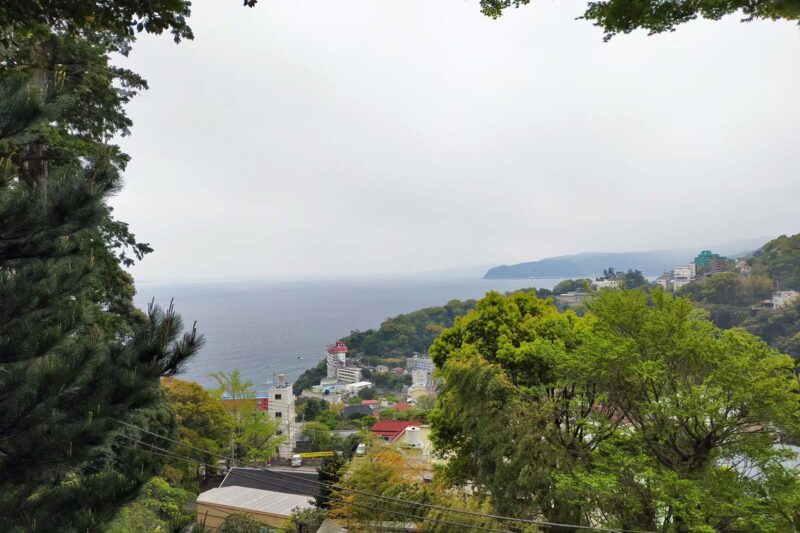 静岡県　伊豆山神社　相模眺望