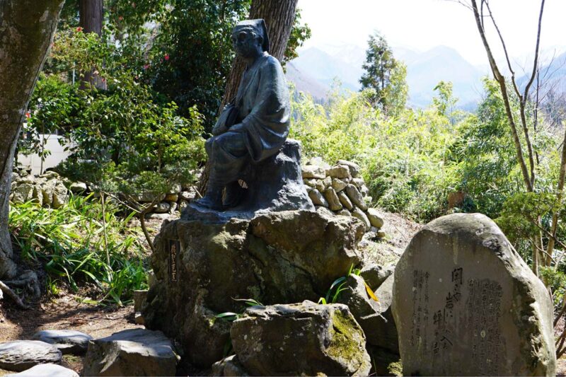 山形　山寺（立石寺）　芭蕉像