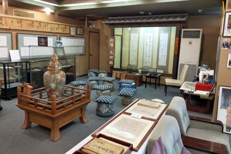 牧水荘土肥館 館内