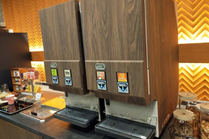 秩父・長瀞温泉　花湯別邸　オールインクルーシブ　ジュースサーバー