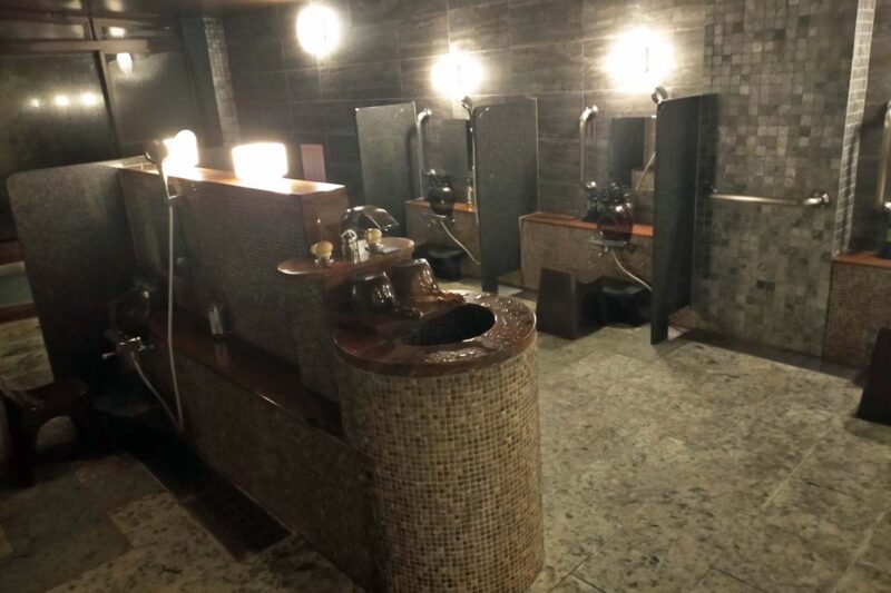 秩父・長瀞温泉　花湯別邸　大浴場　洗い場