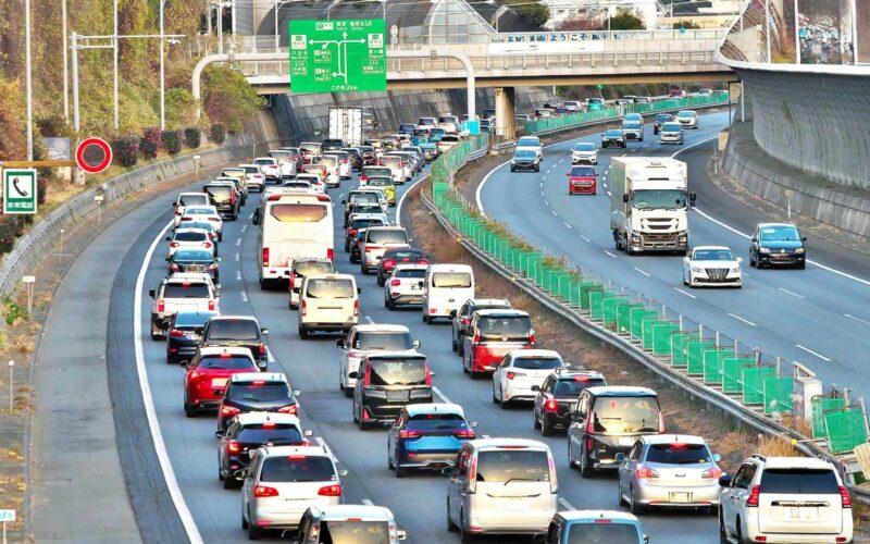 高速道路　渋滞　魔の時間帯「15時〜19時」